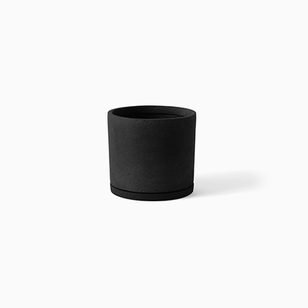 Hay Planter with Saucer